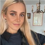 Profesora artes visuales